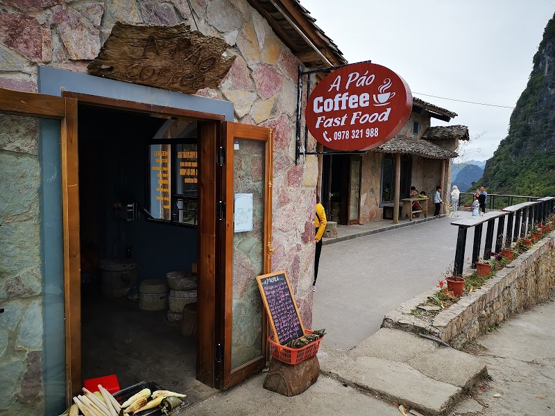 Mapileng Gate - A Pao Coffee
