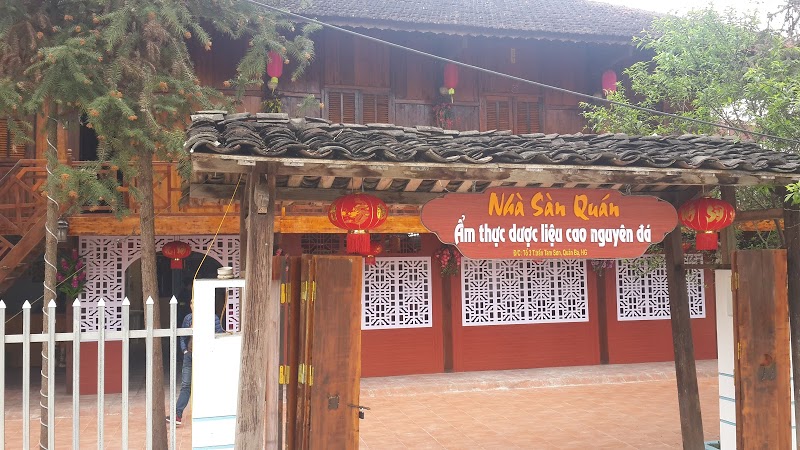 Nhà Sàn Quán Restaurant, Cheap Overnight Accomodation